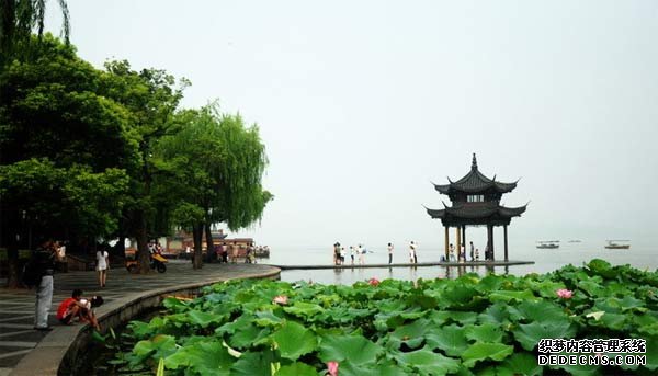 纠缠千年的爱恋：杭州西湖
