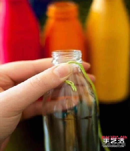 废弃玻璃瓶绕线DIY制作漂亮花瓶的方法步骤 -  www.shouyihuo.com