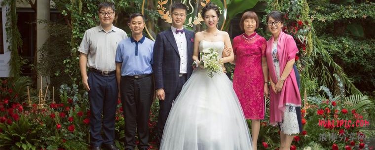 婚礼婚宴妈妈装